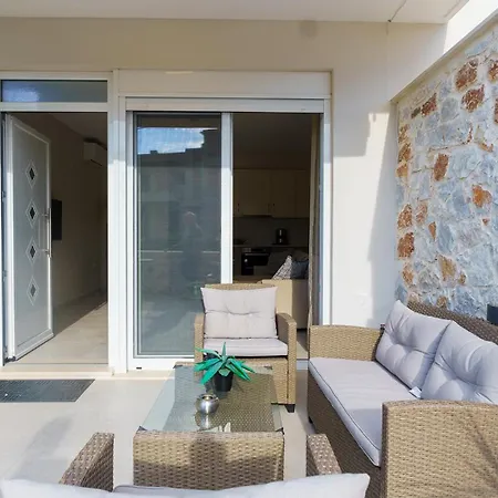 Vakakis Family Luxury Studios 2 Palaiochora Exterior photo