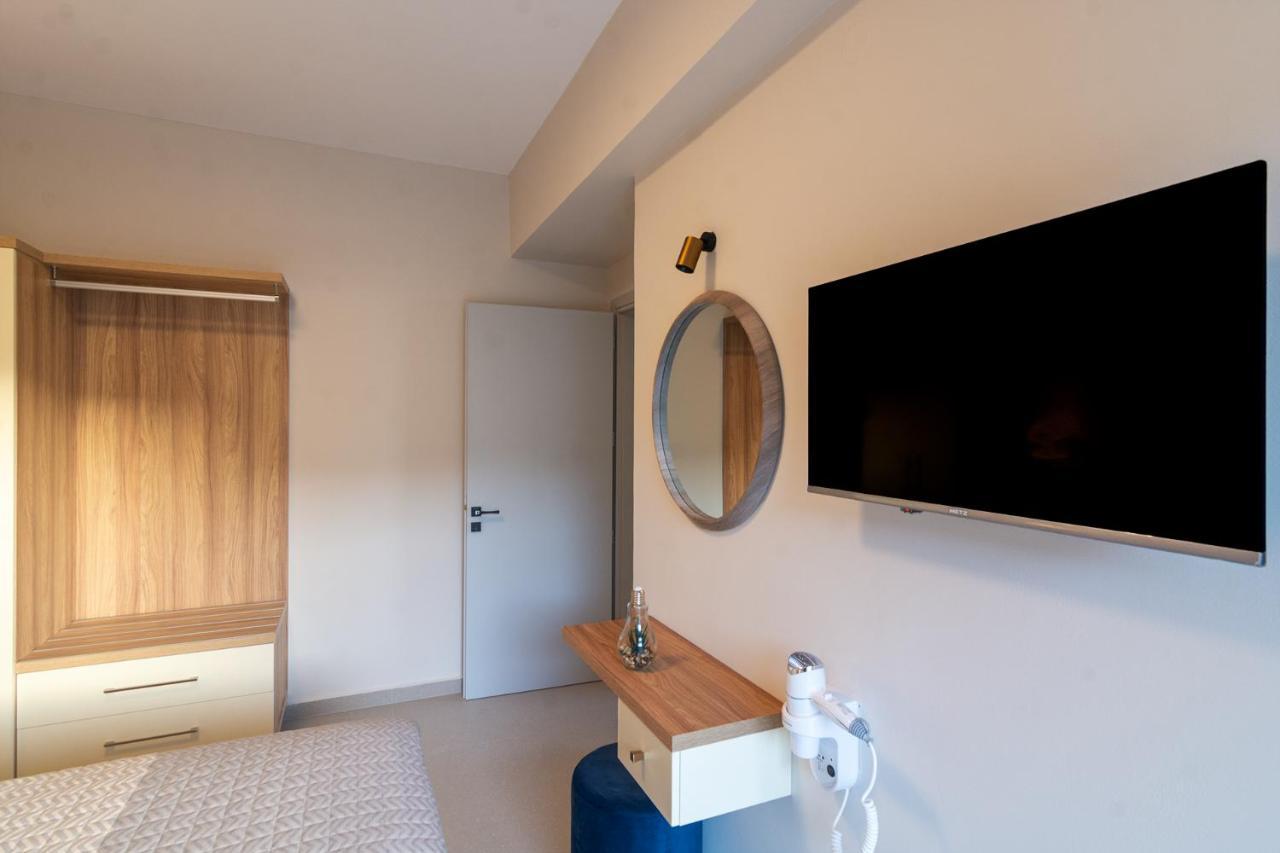Vakakis Family Luxury 2